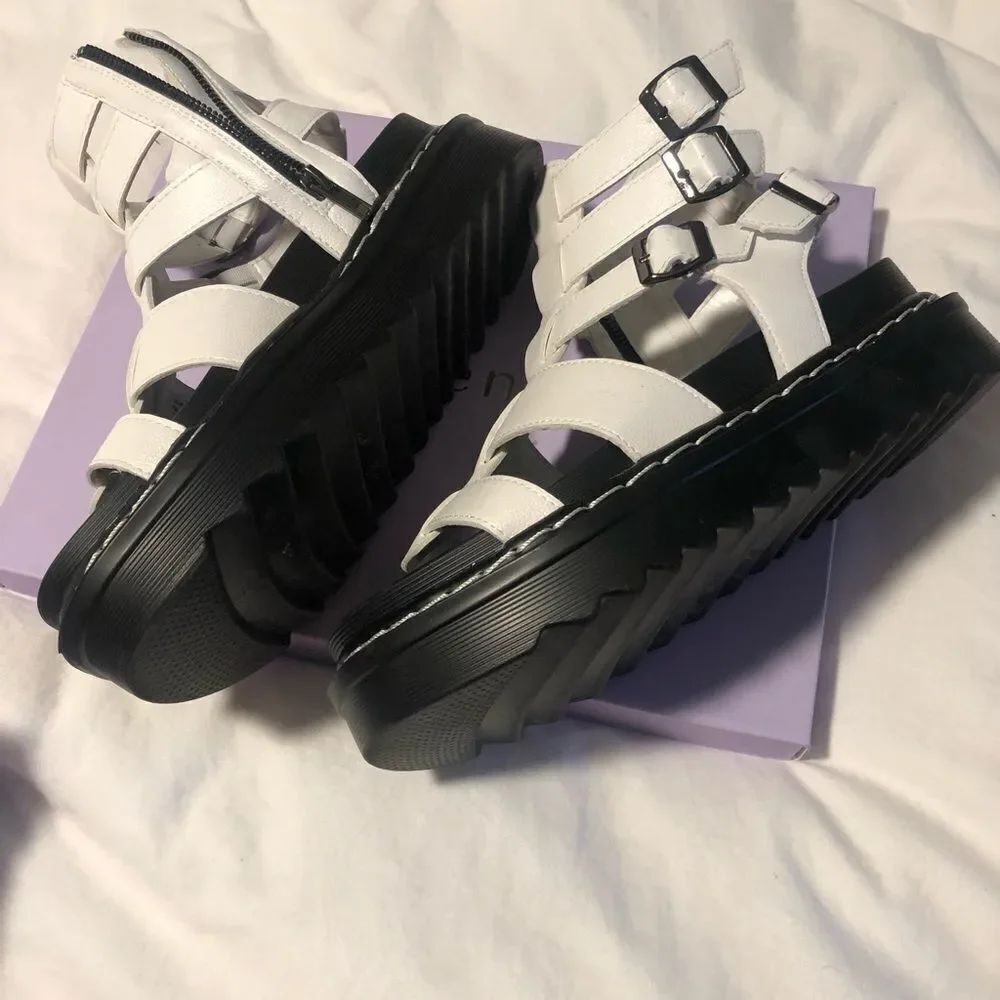 Madden Girl White Fisherman Sandals - Picture 2 of 7